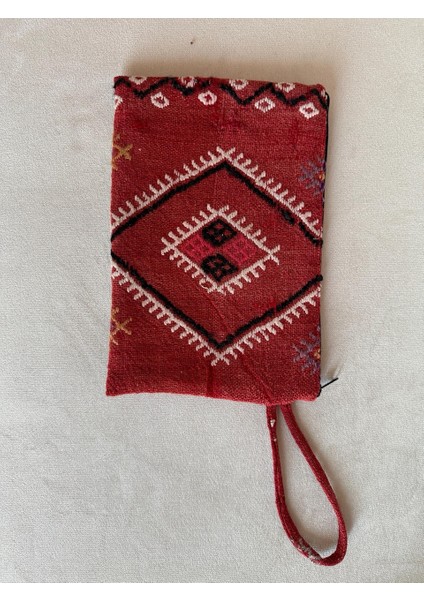 Pıtrak Desenli Kırmızı El Çantası, El Dokuma Kilimden Yapılan Kilim Çanta, Küçük Boy Şık ve Kullanışlı Çanta