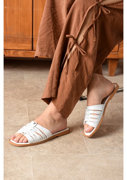 Beyaz Kadın Günlük Şık Örgülü Suni Deri Terlik Rahat Yumuşak Hafif Bohça Misafir Deniz Ev Plaj SVN02 fiyatları