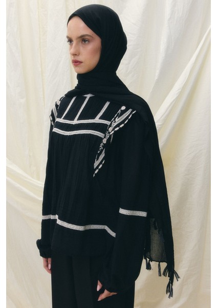 Lilyum Siyah Saçak Püsküllü Pamuklu Şal
