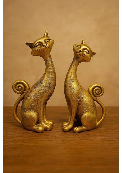 2’li Dekoratif Kedi Biblo Seti – Gold, Bronz, Gümüş, Krem Renkli Polyester Döküm Ev ve Ofis Aksesuarı (20X19 Cm)