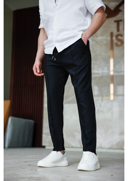 Erkek Siyah Renk Esnek Likralı Fermuar Detaylı Jogger Pantolon indirimleri