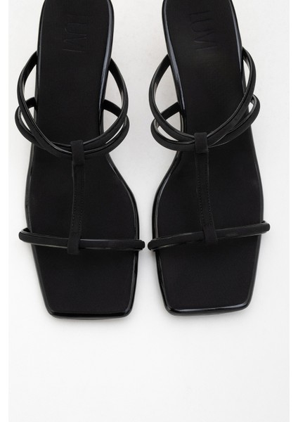 Mocha Siyah Kare Burunlu Ince Bantlı Kadın Topuklu Terlik fiyatları