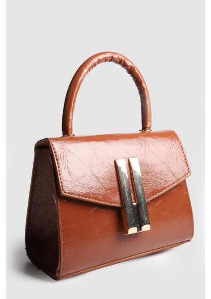 Kadın Zambe Kırışık Deri Tokalı El ve Askılı Çanta Taba fırsatları