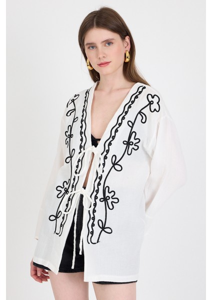 Beyaz Keten Görümümlü %100 Pamuk Işlemeli Kimono 4811A