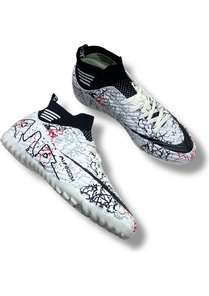 Çoraplı Halısaha Ayakkabı Beyaz Siyah Desenli