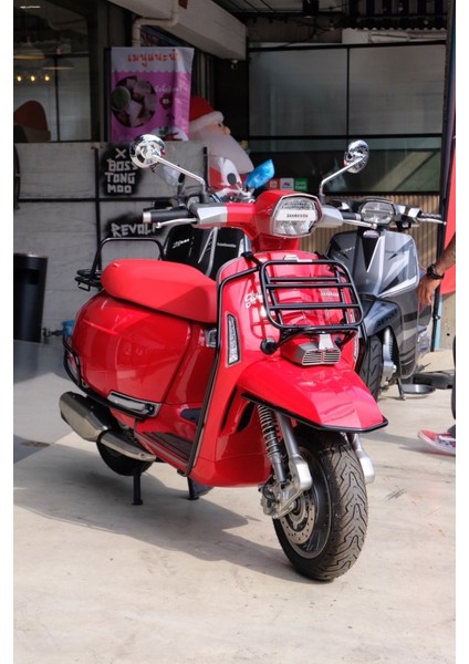 Lambretta G 350 Ön Taşıma Demiri * Siyah* (Sis Farı Montaj Ayaklı) / Friendship