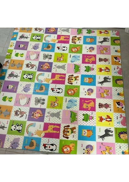 Taşıt ve Hayvan Resimli Katlanabilir Oyun Halısı 180X200 cm (Çantalı)