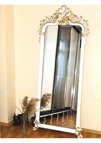 Ayaklı Boy Aynası