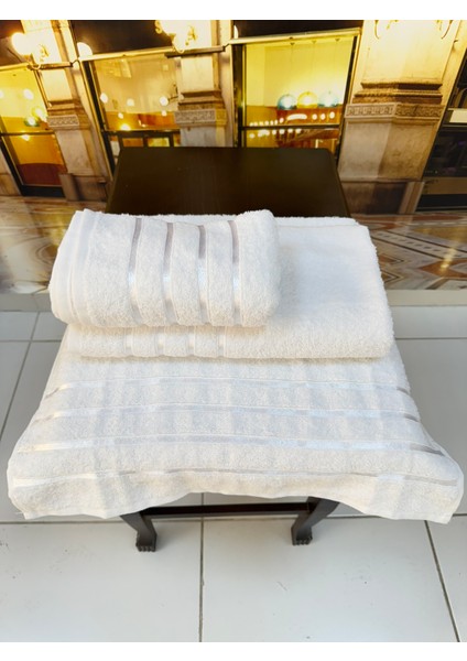 %100 Pamuk Bukle 50X90 El Yüz ve 70X140 Banyo Havlu Seti