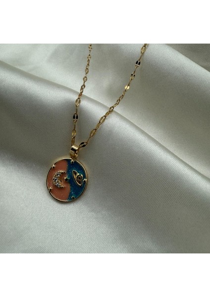 The Space Kolye fırsatları