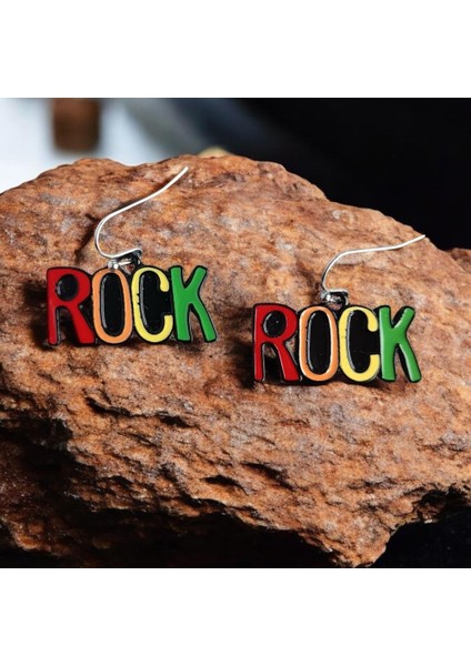 Rock Yazısı Şekilli Mineli Kadın Küpe Çift Adet El Yapımı Küpe fırsatları