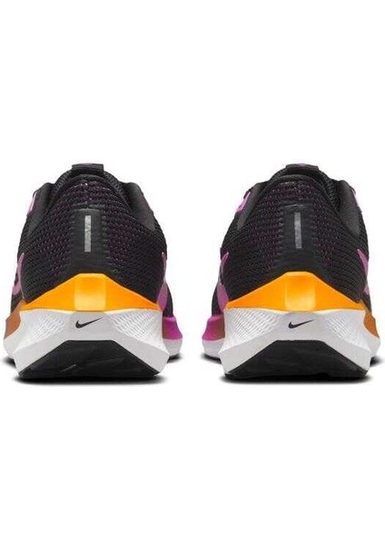 Air Zoom Pegasus 40 Kadın Koşu Ayakkabısı DV3854-011 indirimleri