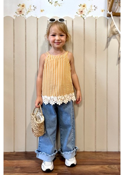 Paça Detaylı Kız Çocuk Kot Pantolon fiyatları