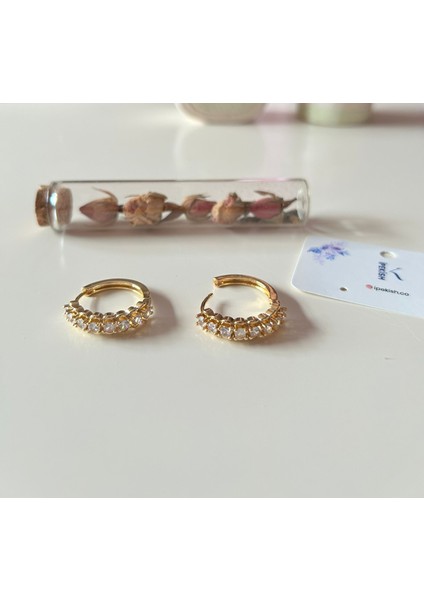 Yarım Tur, Zirkon Taşlı, Orta Boy, Klips Kapamalı, Halka Küpe – Paslanmaz Çelik, Zarif ve Konforlu indirimleri