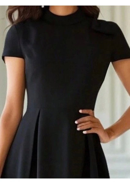 Kadın Kısa Kollu Yarı Balıkçı Yaka Pileli Janjan Krep Midi Elbise fiyatları
