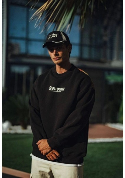 Oversize Bisiklet Yaka Baskılı Sweatshirt - Siyah