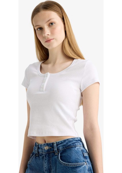 Coool Fitted Yuvarlak Yaka Fitilli Kaşkorse Kısa Kollu Beyaz Tişört F5185AX25SM fırsatları