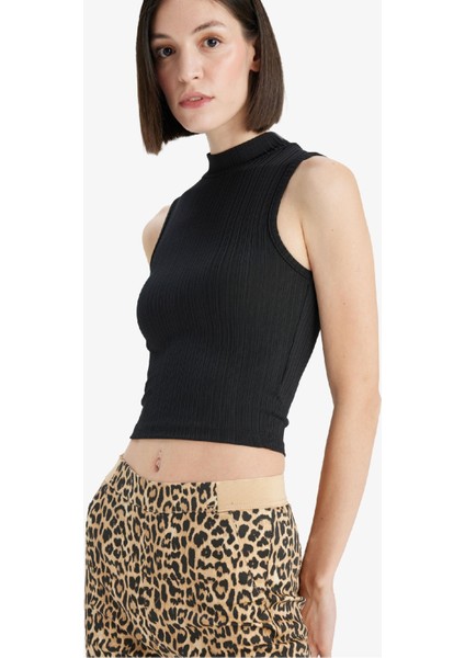 Slim Fit Dar Kesim Yarım Balıkçı Yaka Fitilli Kaşkorse Atlet C7703AX25SP modelleri