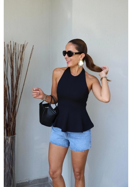 Siyah Boyundan Geçmeli Volan Detay Bluz modelleri