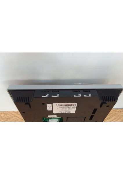 Multıtek MB70 LCD Monitör modelleri