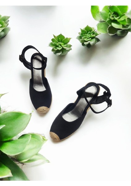 Dolgu Topuk Arkası Açık Hasırlı Keten Sandalet