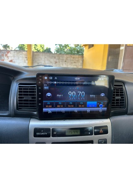 Toyota Corolla Siyah 2002-2006 8gb Ram 128GB Hafıza 8 Çekirdek Carplay Kamera Android Multimedya modelleri