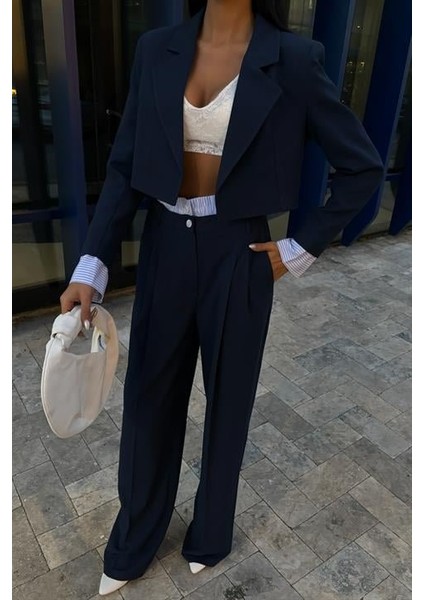 Garni Detaylı Crop Ceketli Takım 10075 indirimleri