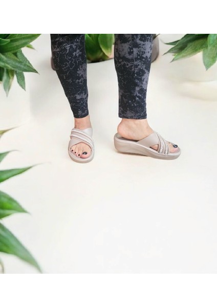 Parlak Taş Detaylı Eva Havuz,deniz,plaj Terliği fırsatları