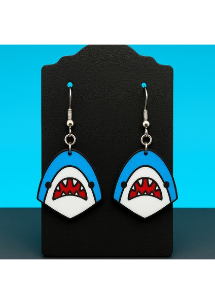 Köpekbalığı Figürlü 3D Baskı Küpe – El Yapımı, Hafif ve Şık Aksesuar (Gri & Mavi)