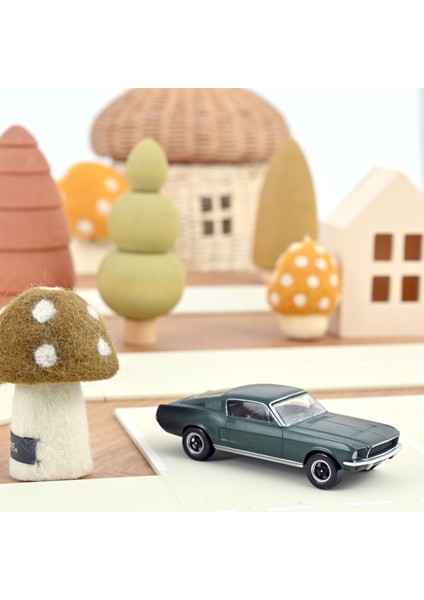 1:43 Norev 1968 Ford Fastback 'bullitt' Jet Car