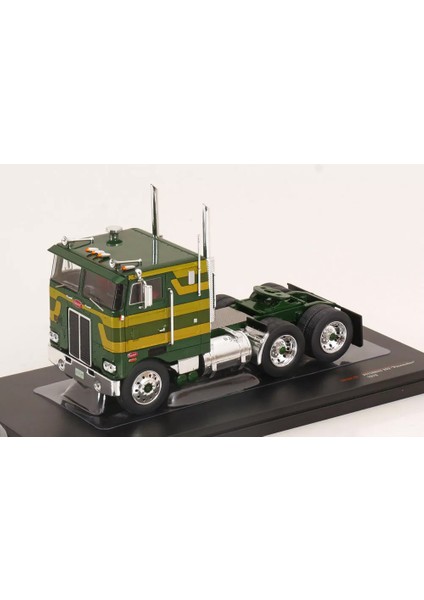 1:43 Ixo 1979 Peterbilt T 352 Pacemaker