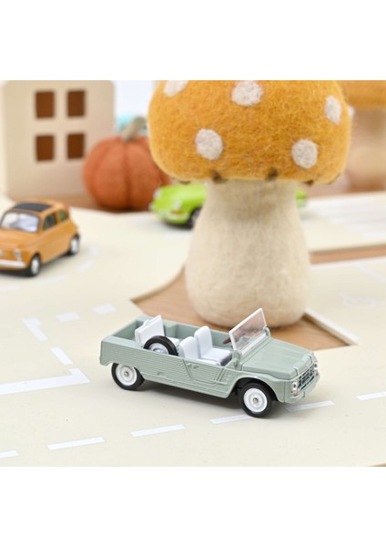 1:43 Norev 1978 Citroen Mehari Kakhi Jet Car