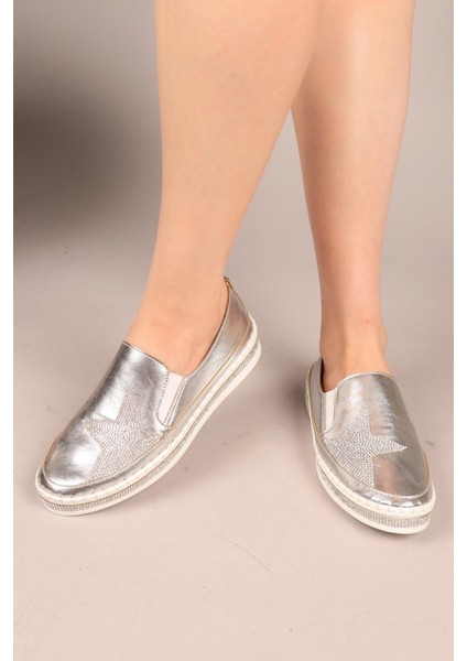 Astral Yıldız Taşlı Lastikli Sneakers Gümüş