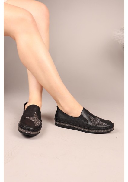 Astral Yıldız Taşlı Lastikli Sneakers Siyah indirimleri