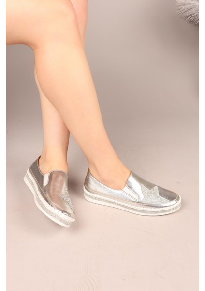 Astral Yıldız Taşlı Lastikli Sneakers Gümüş indirimleri