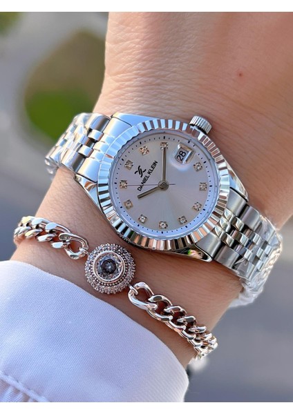 Çelik Kordon 30 mt Suya Dayanıklı Kadın Kol Saati+Bileklik BYN.13969.12