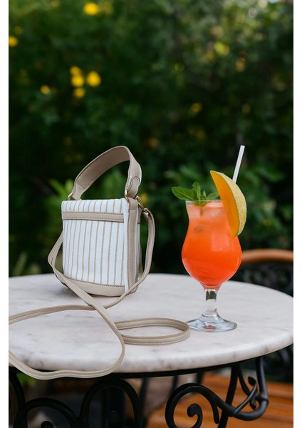 Litaetrend Büzgülü Kova Tip Çanta - Çizgili Bej modelleri