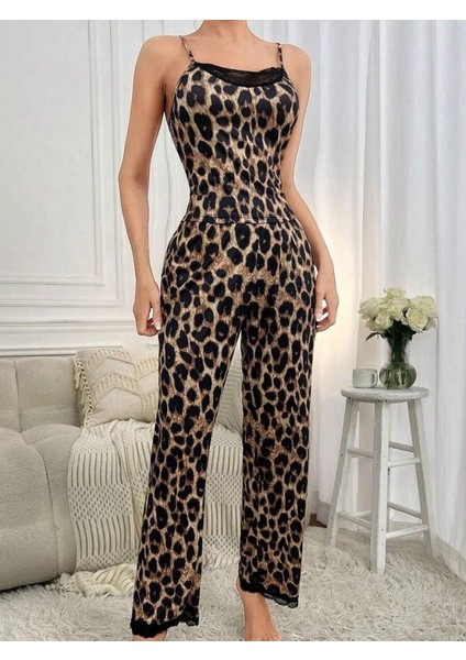 Kadın Ip Askılı Yakası Dantelli Bluz ve Pijama Sandy Ikili Takım