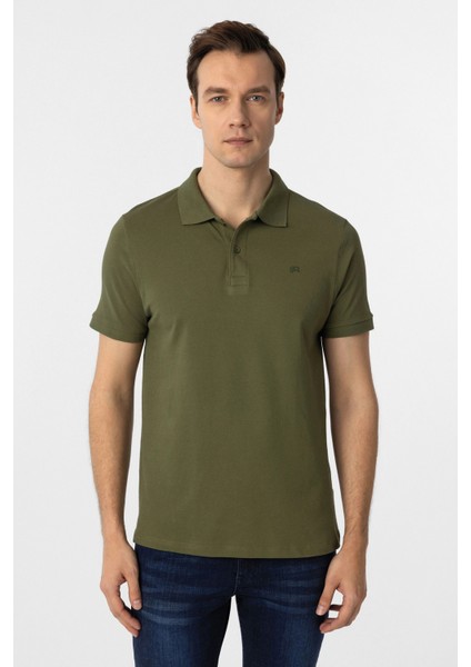 Dar Kesim Pamuk Çekmeyen Kumaş Polo Yaka Tişört fırsatları