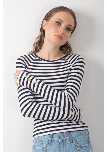 Siyah Beyaz Çizgili Uzun Kol Body Düğme Detaylı Soft Touch Basic Bluz Likralı Tişört modelleri