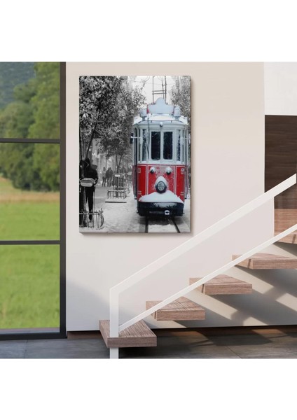 Karlı Bir Istiklal Caddesi ve Nostaljik Tramvay TABLOSU-6404 fırsatları