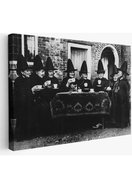 Yaşlı Cadıların Çay Partisi Tablosu -6577