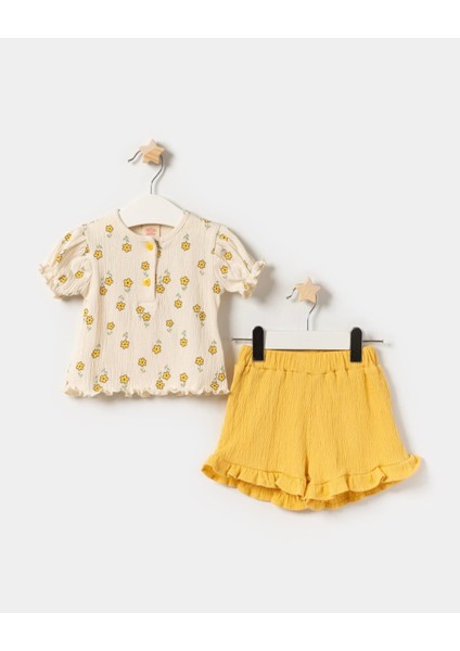 Kız Bebek Pamuklu Çiçek Desenli Bluzlu Fırfırlı Şort Takım - Yazlık 2'li Set