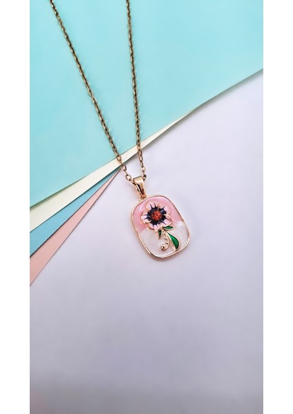 Bordo Pembe Çiçek Figürlü Mineli Çelik Kolye modelleri