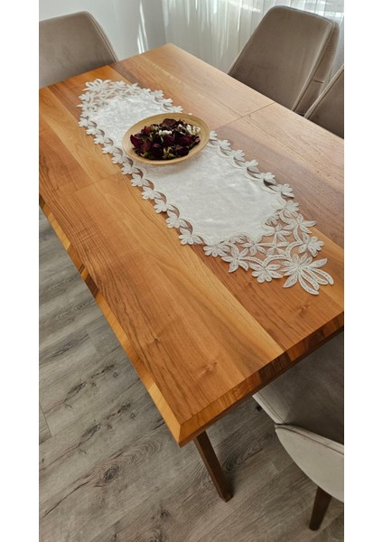 Lüks Fransız Dantelli Kadife Runner