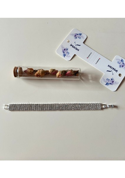 18 cm Silver Renk Zirkon Taşlı Bujiteri Bileklik – Şıklığın Işıltısı