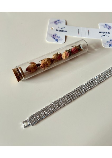 18 cm Silver Renk Zirkon Taşlı Bujiteri Bileklik – Şıklığın Işıltısı