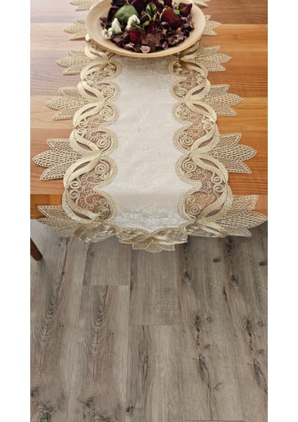 Lüks Fransız Dantelli Kadife Runner fiyatları