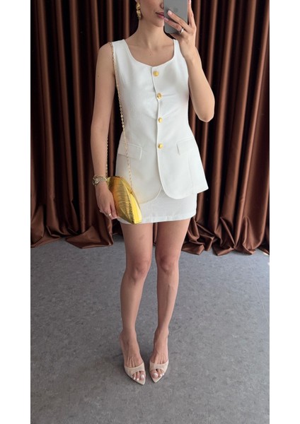 Gold Düğmeli Jakarlı Beyaz Takım modelleri