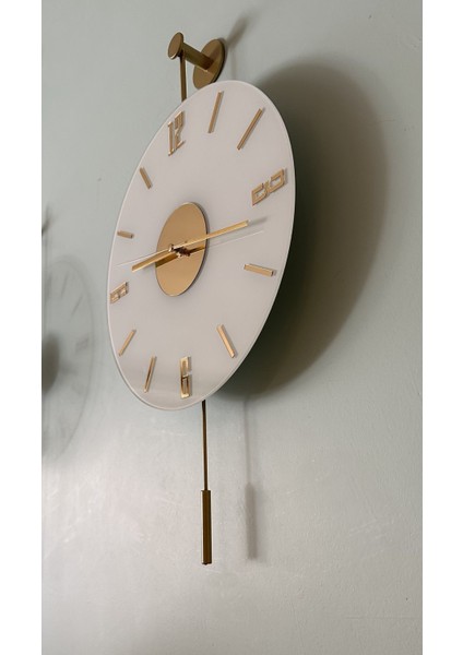 Modern Metal Duvar Saati, Pilli LED ile Şık ve Dekoratif Tasarım, 30X55 Cm.